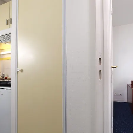 Appart'city Classic Ferrand Centre شقة فندقية